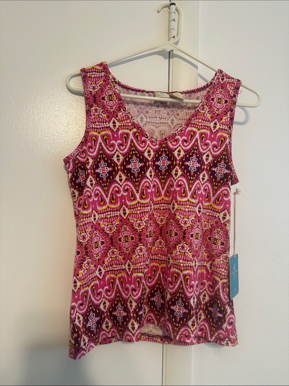 Caribbean Joe Pink Burgundy Patterned V-Neck Tank Top
